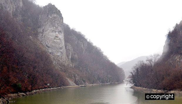 Долари за каменог краља Децебала
